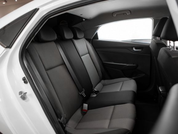 Hyundai Solaris, АТ, 2018 фото 2