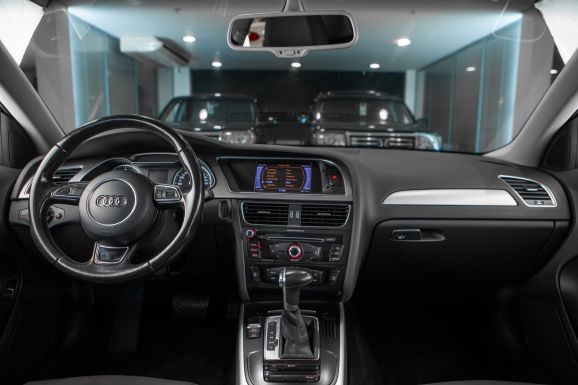 Audi A4, Вариатор, 2012 фото 13