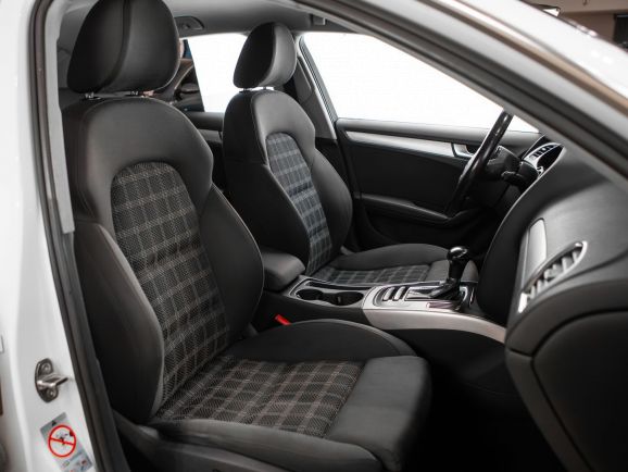 Audi A4, Вариатор, 2012 фото 16