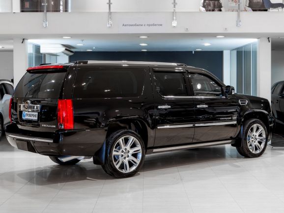 Cadillac Escalade, АТ, 2011 фото 4