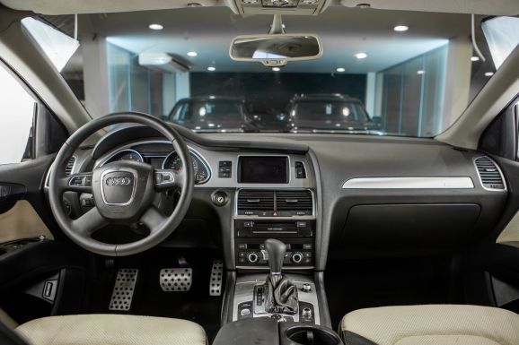 Audi Q7, АТ, 2010 фото 21