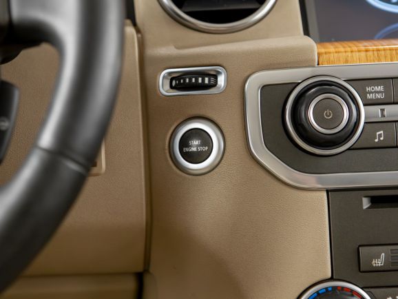 Land Rover Discovery, АТ, 2011 фото 16