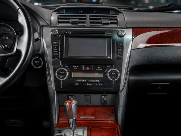 Toyota Camry, АТ, 2013 фото 15