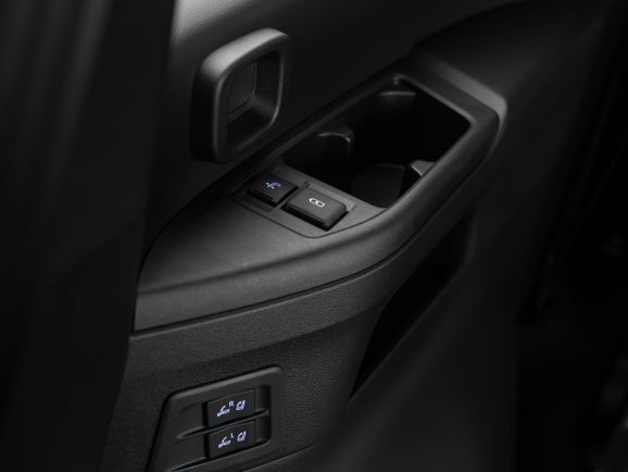 Toyota Land Cruiser, АТ, 2023 фото 13