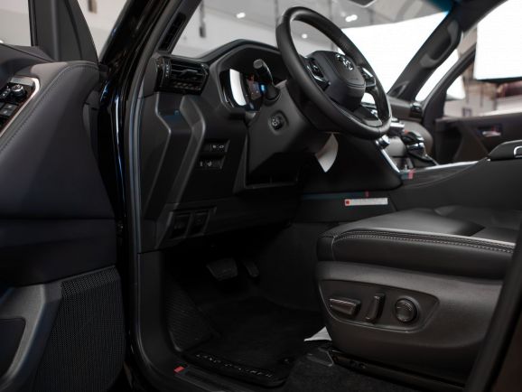 Toyota Land Cruiser, АТ, 2023 фото 16