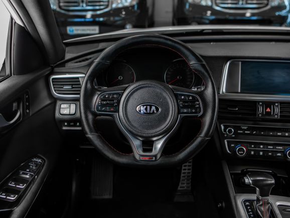 Kia Optima, АТ, 2018 фото 17