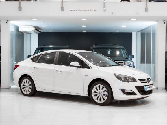 Opel Astra, АТ, 2013 фото 5