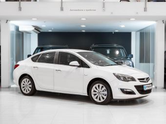 Opel Astra, АКПП, 2013 фото 5