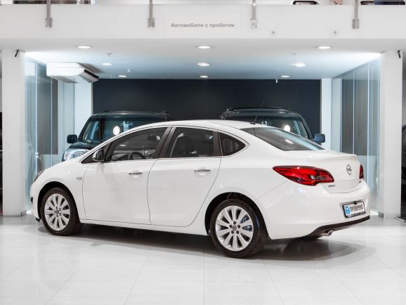 Opel Astra, АТ, 2013 фото 6