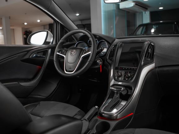 Opel Astra, АТ, 2013 фото 7