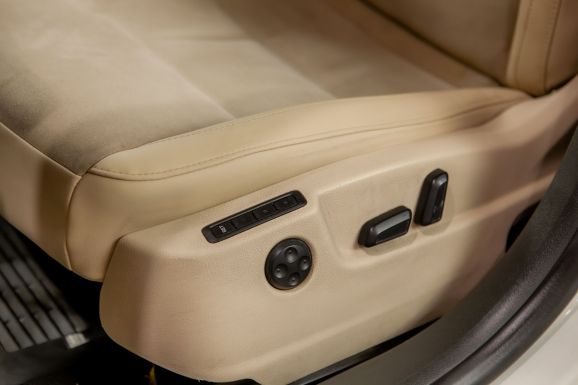 Skoda Superb, Робот, 2010 фото 15