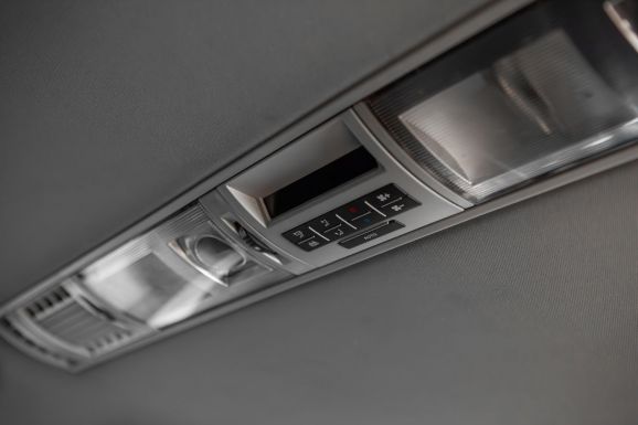 Volkswagen Multivan, Робот, 2011 фото 1