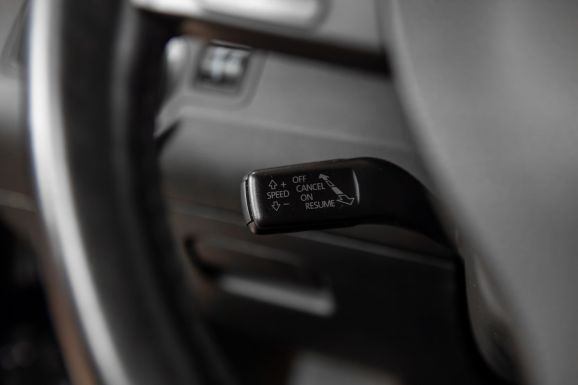 Volkswagen Passat, Робот, 2010 фото 10