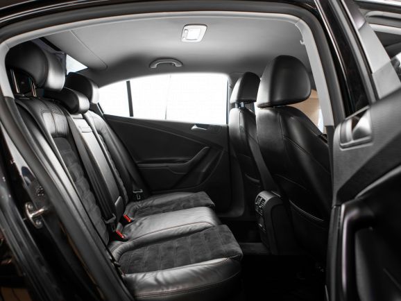 Volkswagen Passat, Робот, 2010 фото 2