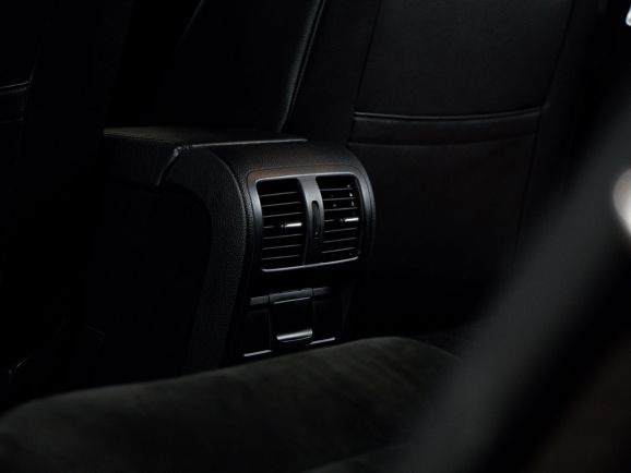 Volkswagen Passat, Робот, 2011 фото 9