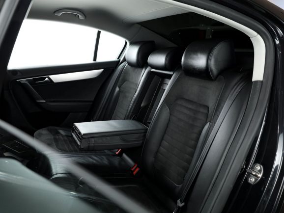 Volkswagen Passat, Робот, 2011 фото 2