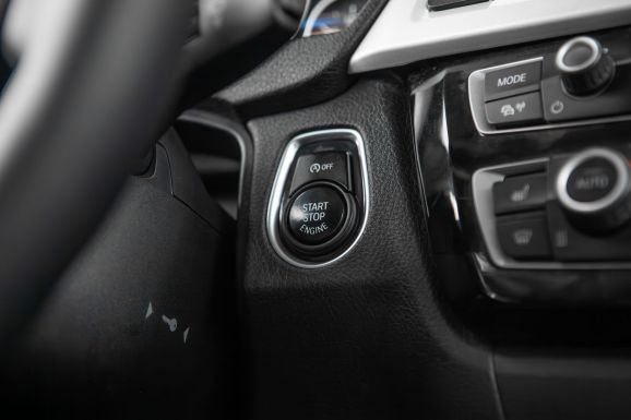 BMW 3 серия, АТ, 2015 фото 11