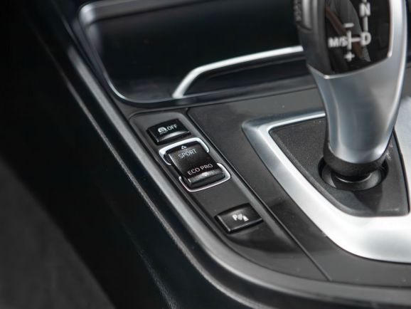 BMW 3 серия, АТ, 2015 фото 13