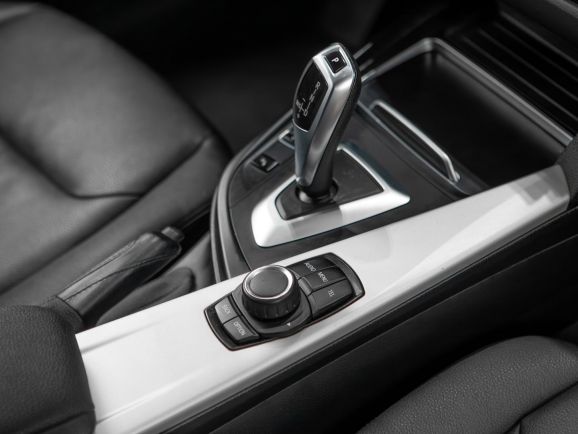 BMW 3 серия, АТ, 2015 фото 16