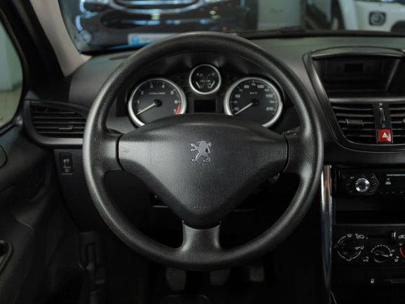 Peugeot 207, МТ, 2008 фото 13