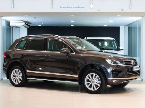 Volkswagen Touareg, АТ, 2015 фото 5