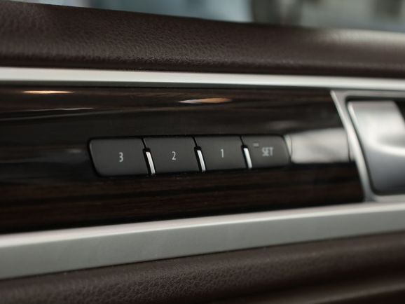 Volkswagen Touareg, АТ, 2015 фото 8