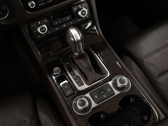 Volkswagen Touareg, АТ, 2015 фото 18