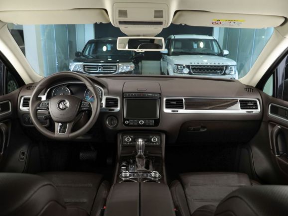 Volkswagen Touareg, АТ, 2015 фото 19