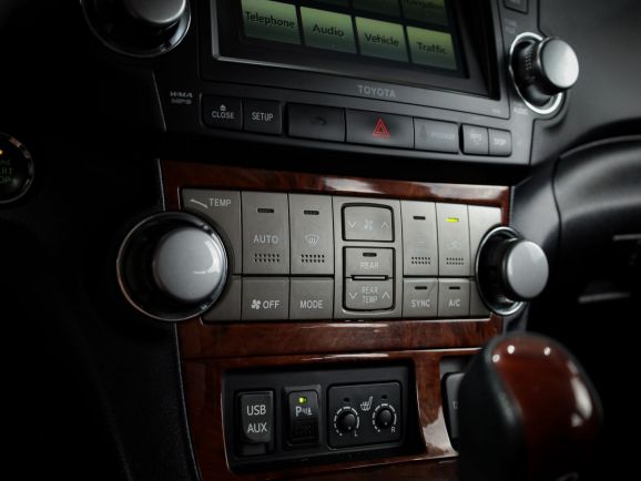 Toyota Highlander, АТ, 2013 фото 14