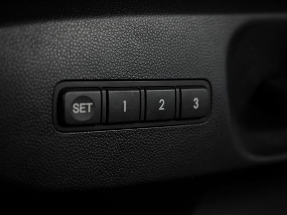 Mazda CX-7, АТ, 2010 фото 10