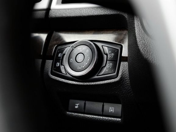 Ford Explorer, АТ, 2013 фото 14