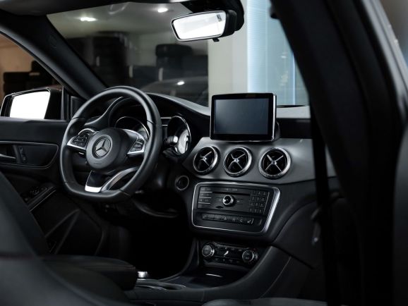 Mercedes-Benz CLA-класс, Робот, 2015 фото 9