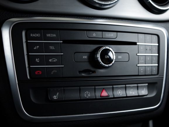 Mercedes-Benz CLA-класс, Робот, 2015 фото 16