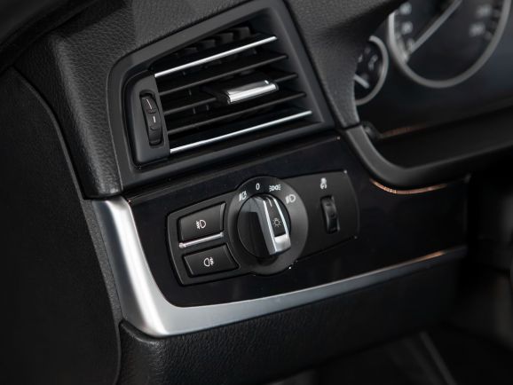 BMW 5 серия, АТ, 2012 фото 11