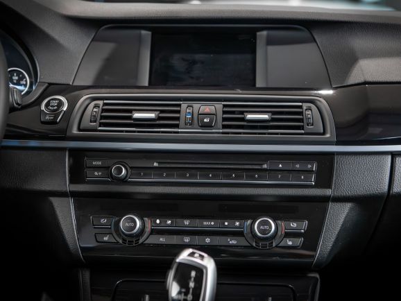 BMW 5 серия, АТ, 2012 фото 14