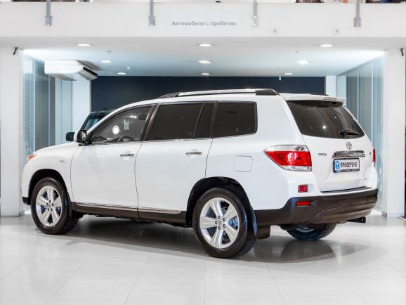 Toyota Highlander, АТ, 2012 фото 6