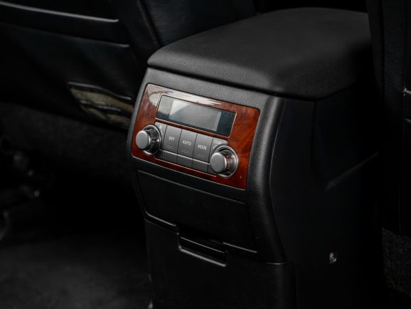 Toyota Highlander, АТ, 2012 фото 9