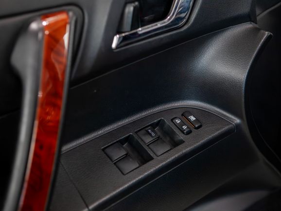 Toyota Highlander, АТ, 2012 фото 12