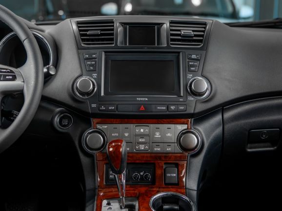 Toyota Highlander, АТ, 2012 фото 19