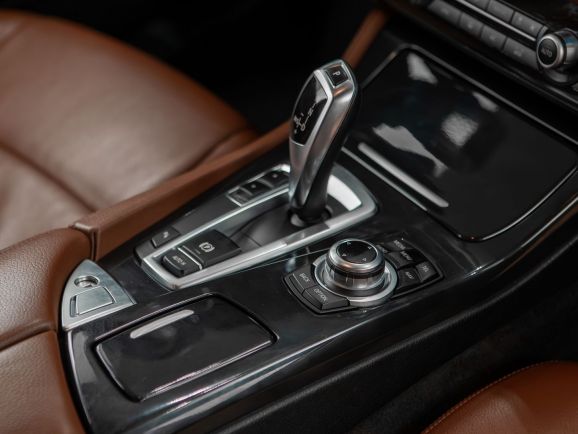 BMW 5 серия, АТ, 2013 фото 18