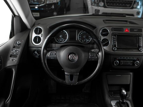Volkswagen Tiguan, АТ, 2010 фото 11