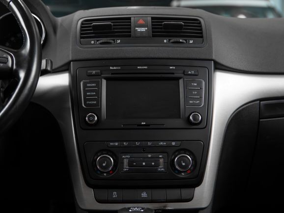 Skoda Yeti, Робот, 2012 фото 10