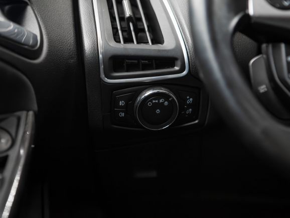 Ford Focus, Робот, 2013 фото 9