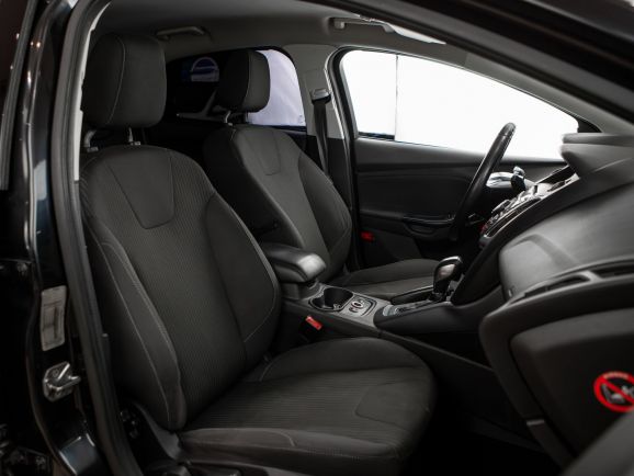 Ford Focus, Робот, 2013 фото 14