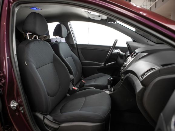 Hyundai Solaris, АТ, 2011 фото 12