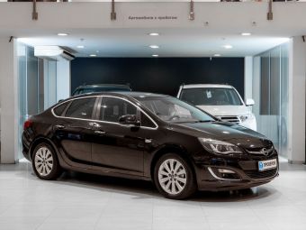 Opel Astra, АКПП, 2013 фото 5