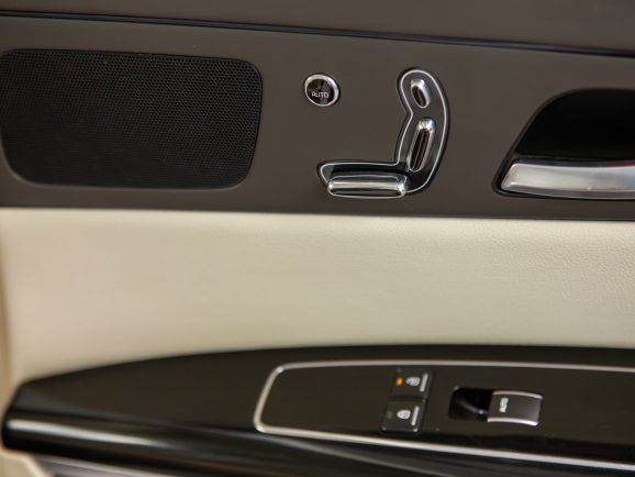 Kia Quoris, АТ, 2013 фото 13