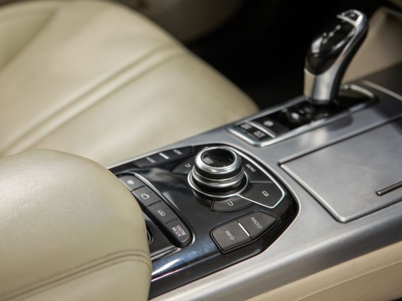 Kia Quoris, АТ, 2013 фото 23