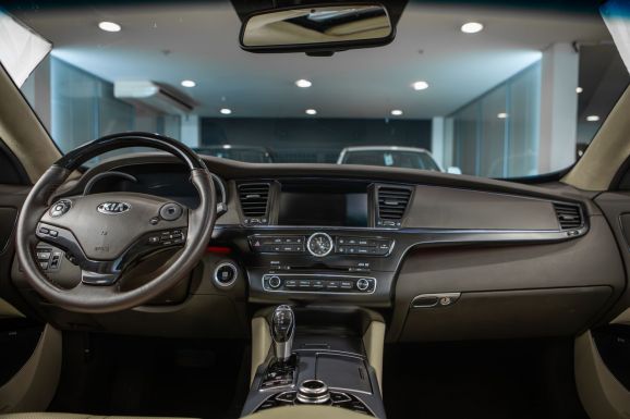 Kia Quoris, АТ, 2013 фото 24