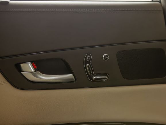 Kia Quoris, АТ, 2013 фото 11